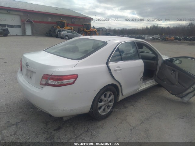 Photo 3 VIN: 4T4BF3EK7BR202947 - TOYOTA CAMRY 