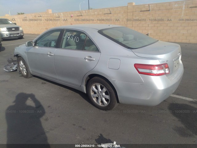 Photo 2 VIN: 4T4BF3EK7BR215780 - TOYOTA CAMRY 