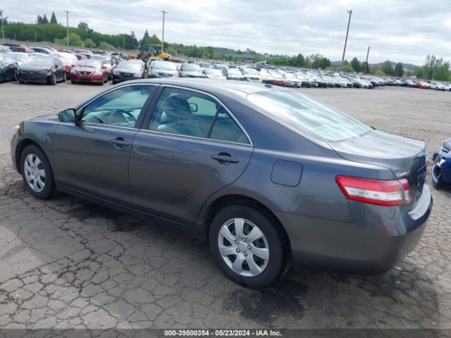 Photo 2 VIN: 4T4BF3EK7BR217142 - TOYOTA CAMRY 