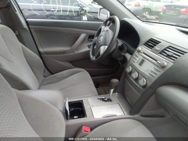 Photo 4 VIN: 4T4BF3EK8AR006790 - TOYOTA CAMRY 