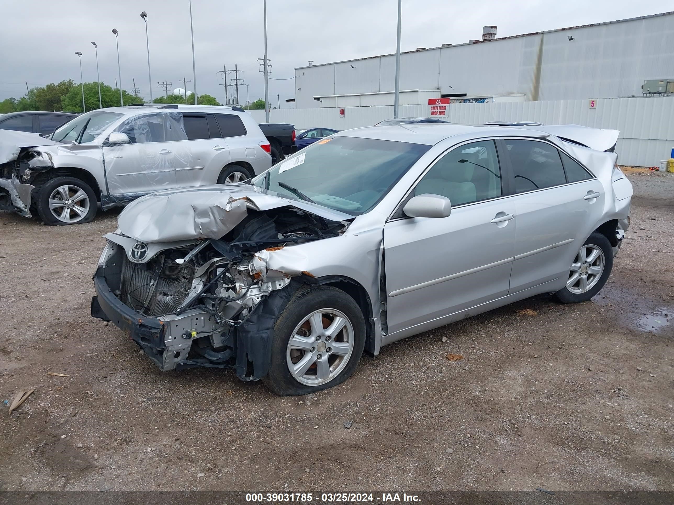 Photo 1 VIN: 4T4BF3EK8AR007504 - TOYOTA CAMRY 