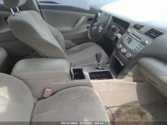 Photo 4 VIN: 4T4BF3EK8AR011066 - TOYOTA CAMRY 