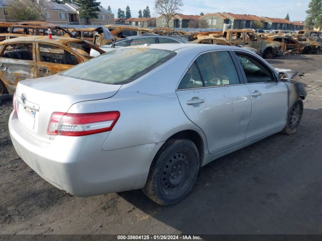 Photo 3 VIN: 4T4BF3EK8AR025369 - TOYOTA CAMRY 