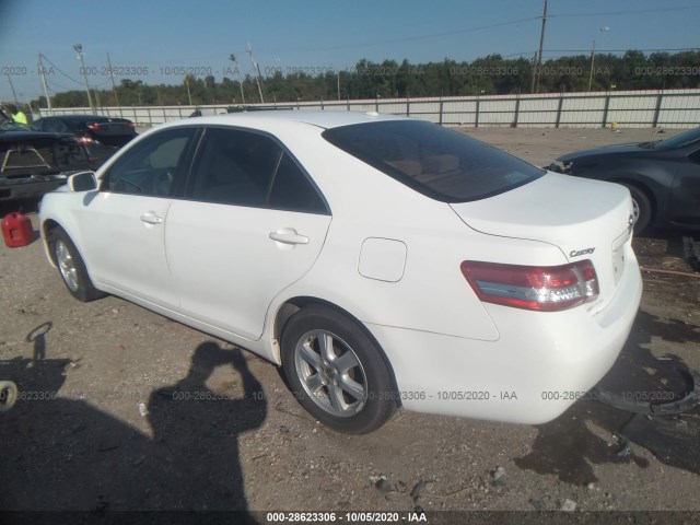 Photo 2 VIN: 4T4BF3EK8AR032077 - TOYOTA CAMRY 