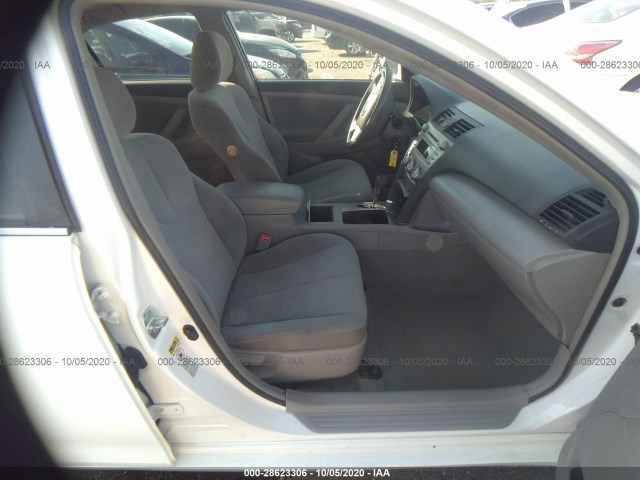 Photo 4 VIN: 4T4BF3EK8AR032077 - TOYOTA CAMRY 