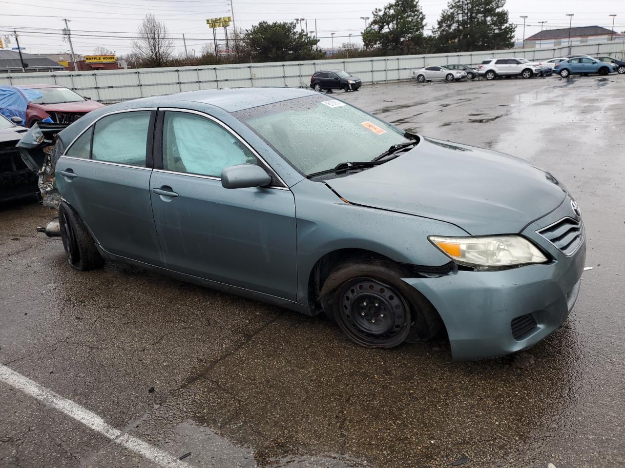 Photo 3 VIN: 4T4BF3EK8AR045802 - TOYOTA CAMRY 