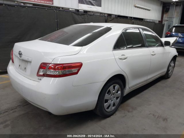 Photo 3 VIN: 4T4BF3EK8AR051356 - TOYOTA CAMRY 