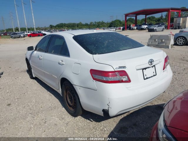 Photo 2 VIN: 4T4BF3EK8AR063071 - TOYOTA CAMRY 