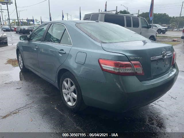 Photo 2 VIN: 4T4BF3EK8AR063989 - TOYOTA CAMRY 