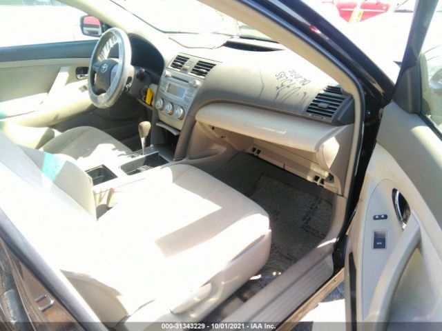 Photo 4 VIN: 4T4BF3EK8AR080193 - TOYOTA CAMRY 