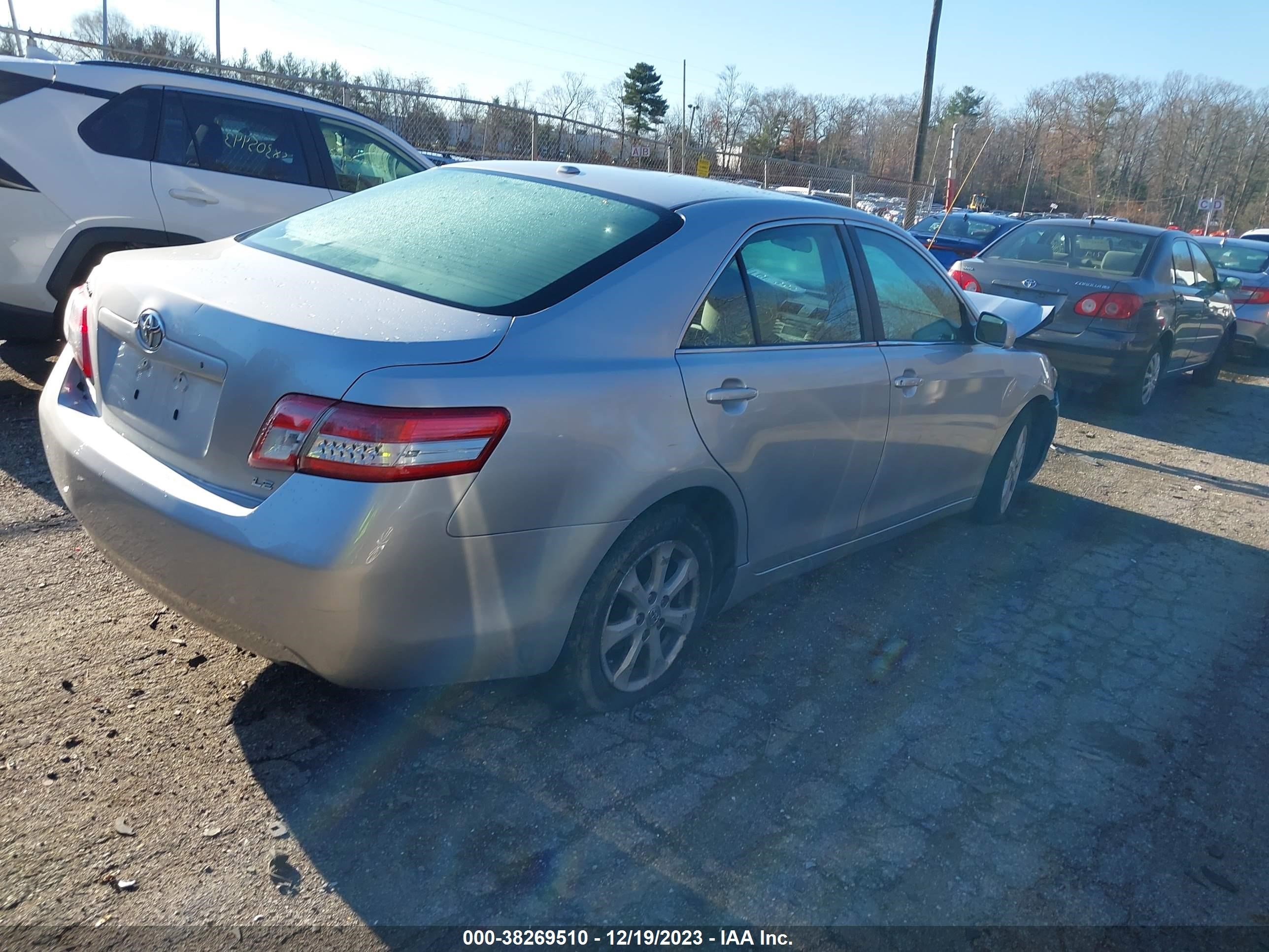 Photo 3 VIN: 4T4BF3EK8AR080534 - TOYOTA CAMRY 