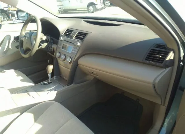 Photo 4 VIN: 4T4BF3EK8BR102274 - TOYOTA CAMRY 