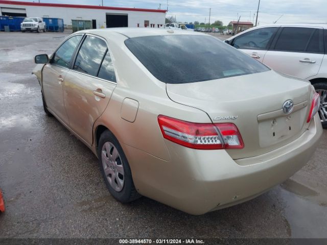 Photo 2 VIN: 4T4BF3EK8BR116465 - TOYOTA CAMRY 