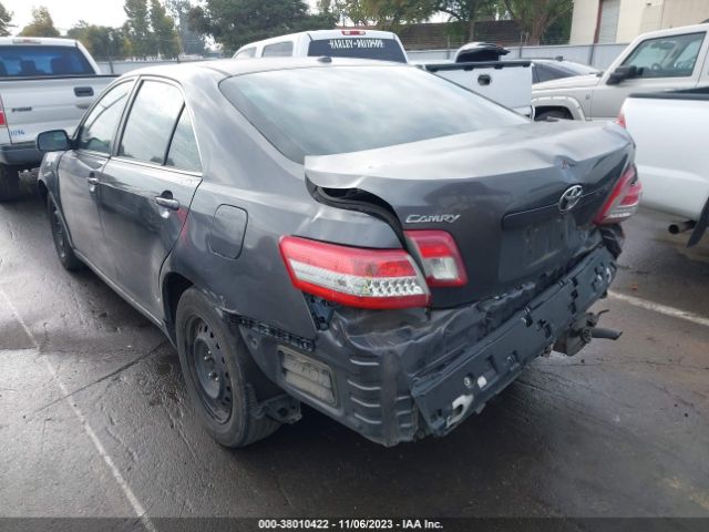 Photo 2 VIN: 4T4BF3EK8BR117177 - TOYOTA CAMRY 