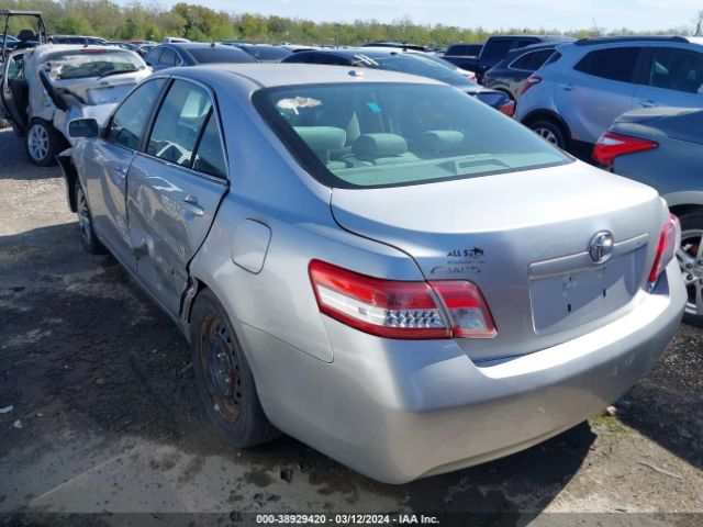 Photo 2 VIN: 4T4BF3EK8BR117311 - TOYOTA CAMRY 