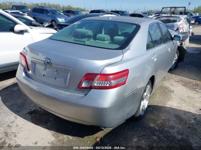 Photo 3 VIN: 4T4BF3EK8BR117311 - TOYOTA CAMRY 