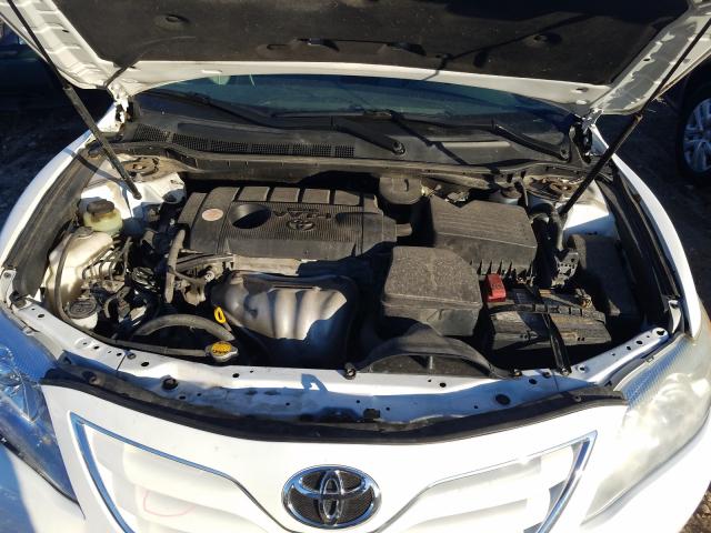 Photo 6 VIN: 4T4BF3EK8BR131810 - TOYOTA CAMRY BASE 