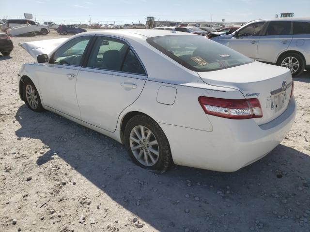 Photo 2 VIN: 4T4BF3EK8BR132312 - TOYOTA CAMRY BASE 