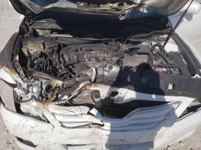 Photo 6 VIN: 4T4BF3EK8BR132312 - TOYOTA CAMRY BASE 