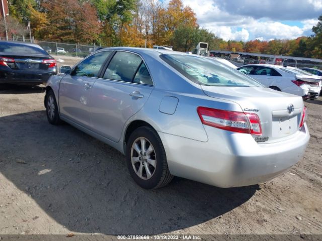 Photo 2 VIN: 4T4BF3EK8BR135534 - TOYOTA CAMRY 