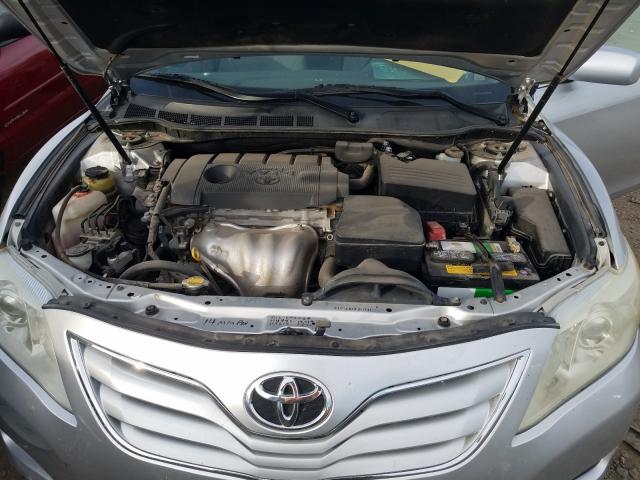 Photo 6 VIN: 4T4BF3EK8BR149613 - TOYOTA CAMRY BASE 