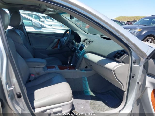 Photo 4 VIN: 4T4BF3EK8BR160689 - TOYOTA CAMRY 