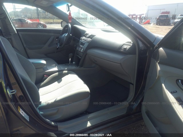 Photo 4 VIN: 4T4BF3EK8BR164516 - TOYOTA CAMRY 