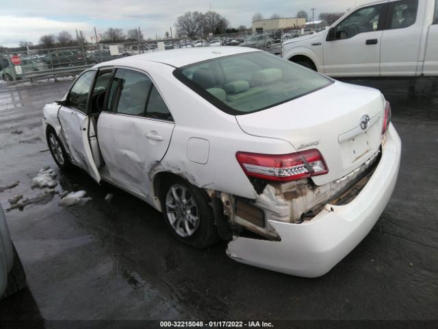 Photo 2 VIN: 4T4BF3EK8BR186001 - TOYOTA CAMRY 