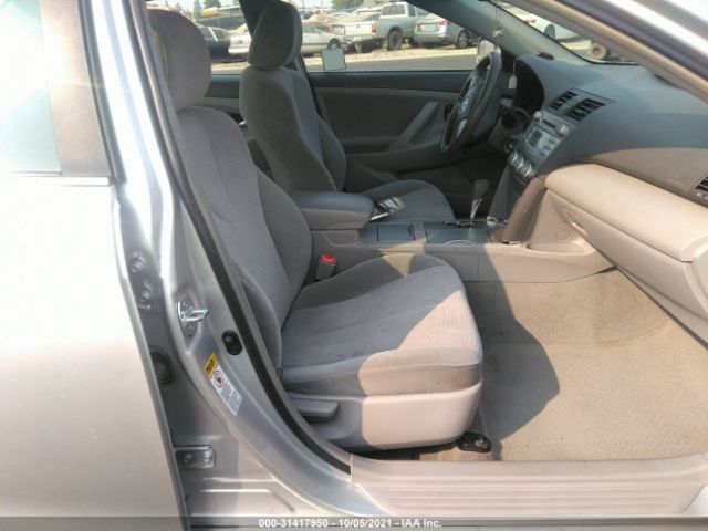 Photo 4 VIN: 4T4BF3EK8BR186127 - TOYOTA CAMRY 