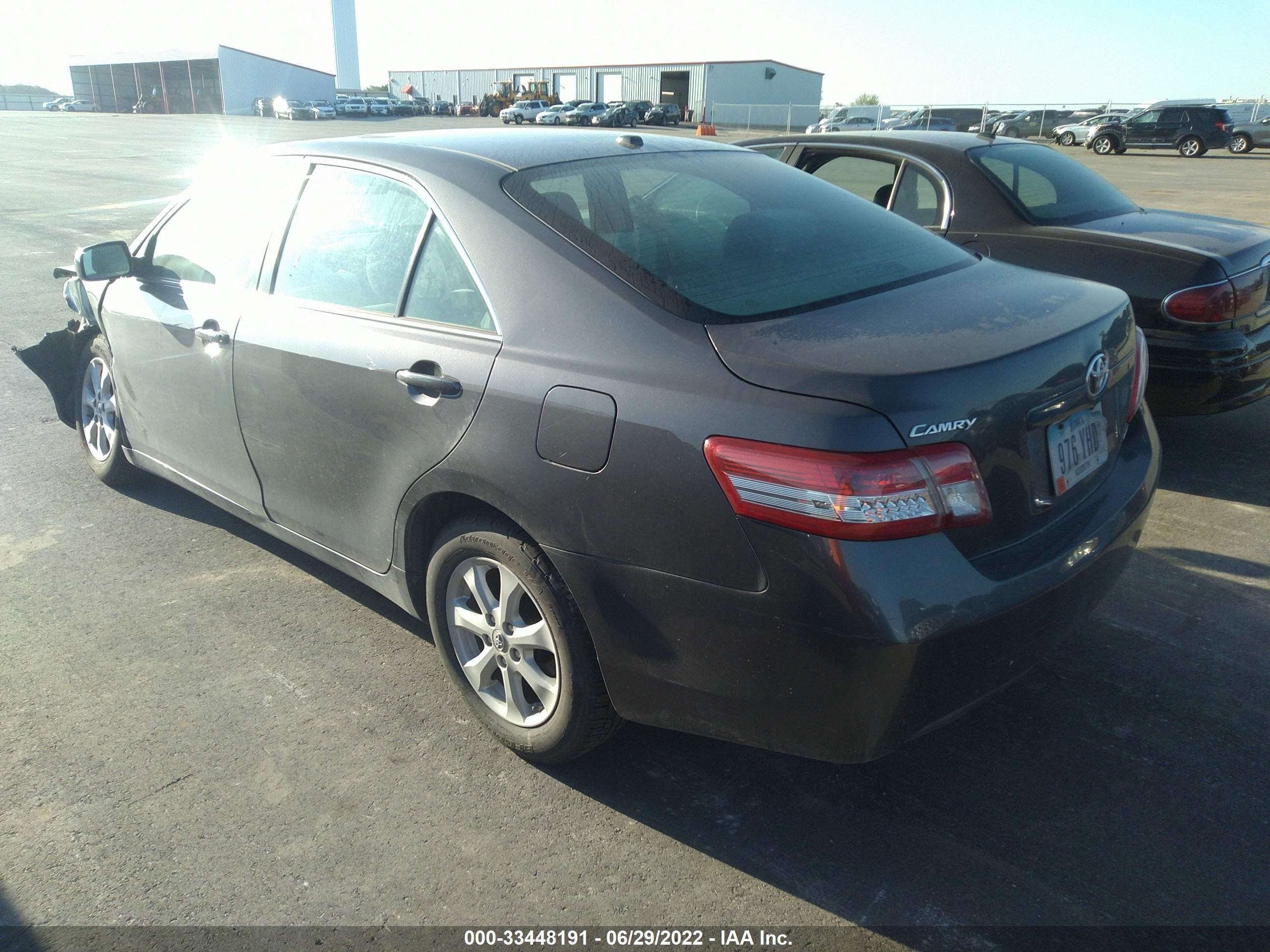 Photo 2 VIN: 4T4BF3EK8BR194518 - TOYOTA CAMRY 