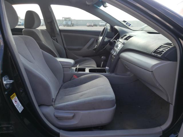 Photo 4 VIN: 4T4BF3EK8BR205095 - TOYOTA CAMRY BASE 