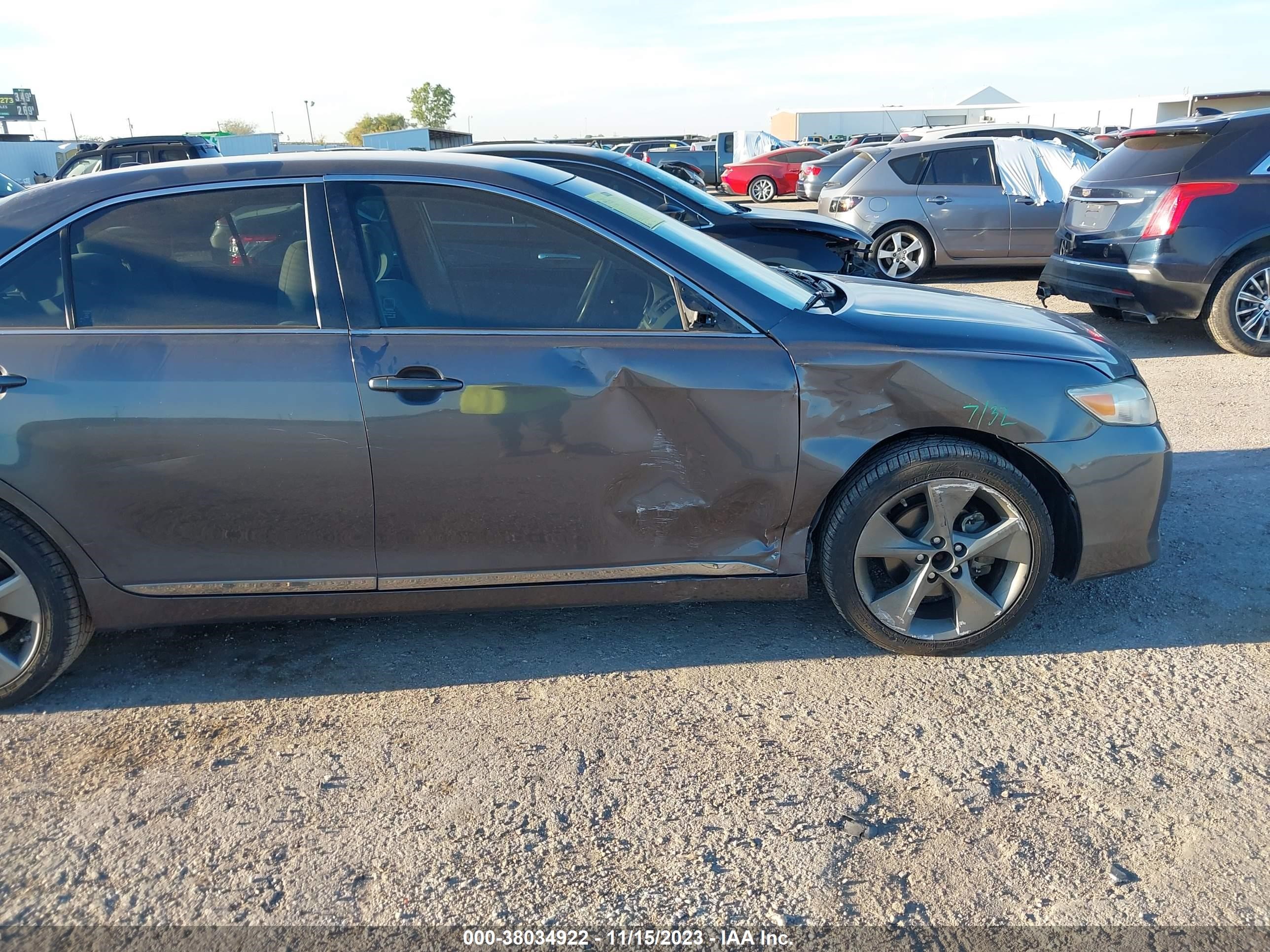 Photo 5 VIN: 4T4BF3EK8BR206201 - TOYOTA CAMRY 