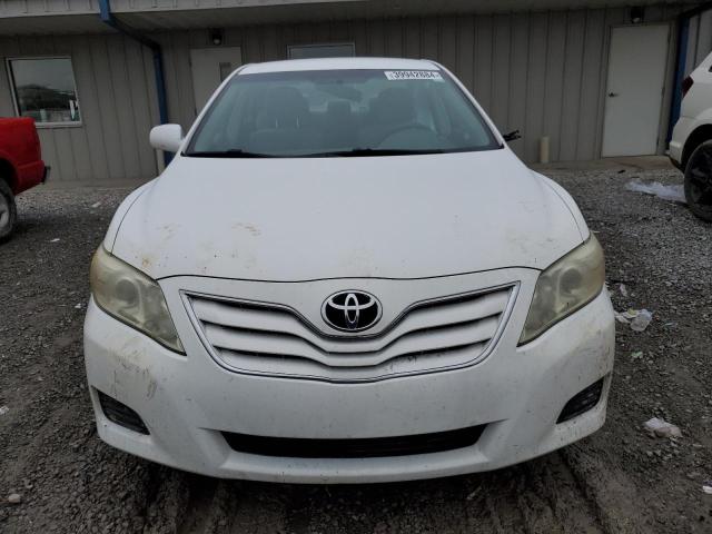 Photo 4 VIN: 4T4BF3EK8BR209888 - TOYOTA CAMRY 