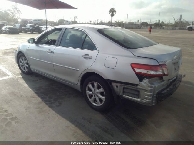 Photo 2 VIN: 4T4BF3EK8BR216744 - TOYOTA CAMRY 