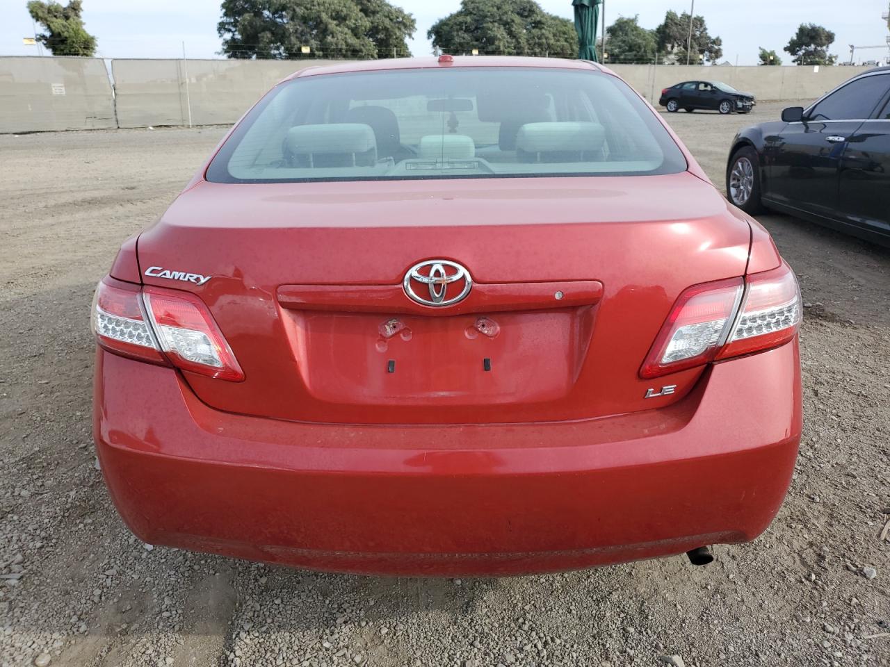 Photo 5 VIN: 4T4BF3EK9AR028037 - TOYOTA CAMRY 