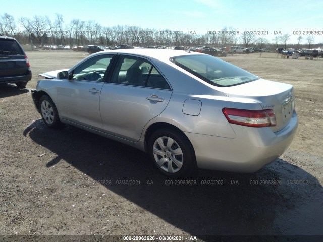 Photo 2 VIN: 4T4BF3EK9AR030886 - TOYOTA CAMRY 