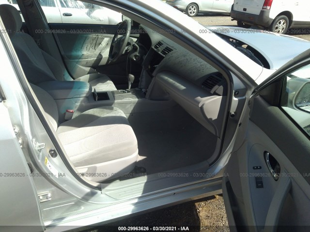 Photo 4 VIN: 4T4BF3EK9AR030886 - TOYOTA CAMRY 