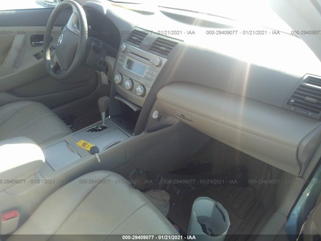 Photo 4 VIN: 4T4BF3EK9AR056386 - TOYOTA CAMRY 