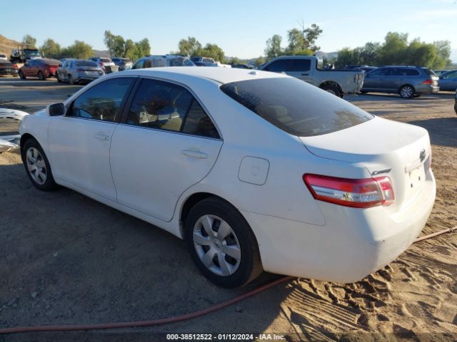 Photo 2 VIN: 4T4BF3EK9AR077948 - TOYOTA CAMRY 