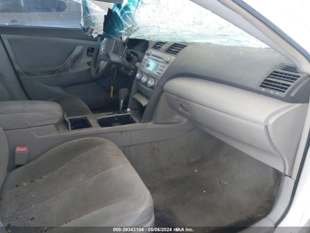 Photo 4 VIN: 4T4BF3EK9AR083281 - TOYOTA CAMRY 