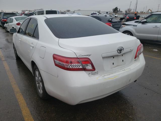 Photo 2 VIN: 4T4BF3EK9BR111033 - TOYOTA CAMRY BASE 