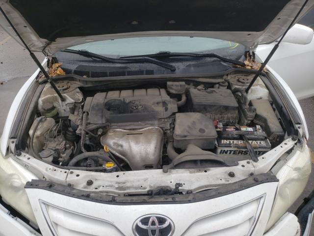 Photo 6 VIN: 4T4BF3EK9BR111033 - TOYOTA CAMRY BASE 