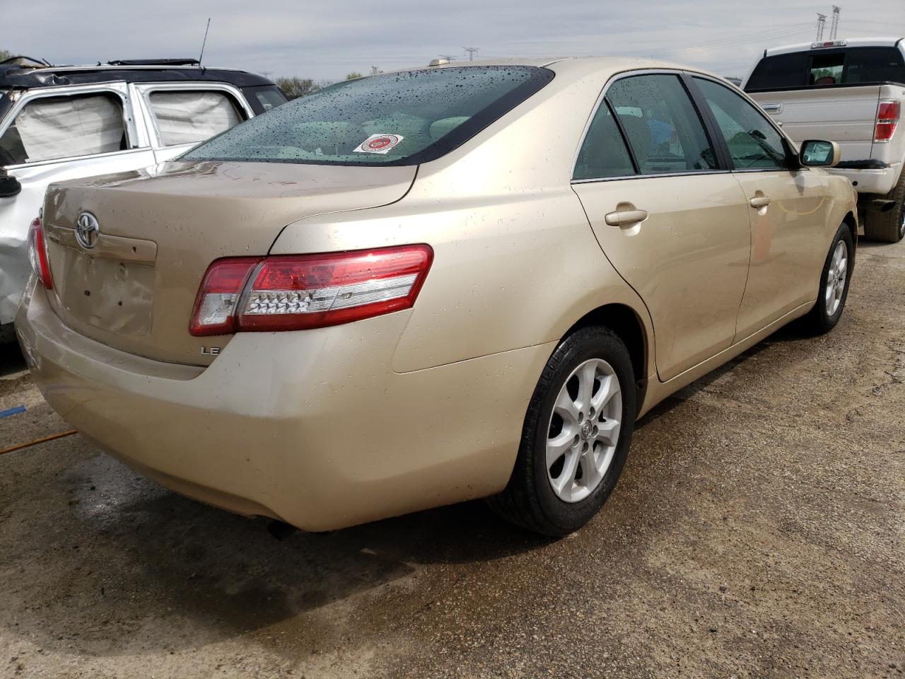 Photo 2 VIN: 4T4BF3EK9BR112926 - TOYOTA CAMRY 