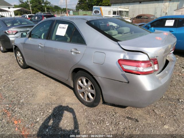 Photo 2 VIN: 4T4BF3EK9BR144453 - TOYOTA CAMRY 