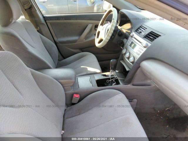 Photo 4 VIN: 4T4BF3EK9BR144453 - TOYOTA CAMRY 