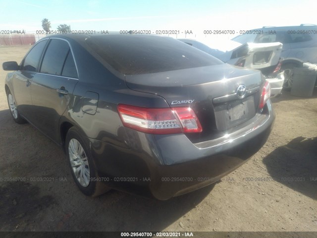 Photo 2 VIN: 4T4BF3EK9BR149720 - TOYOTA CAMRY 