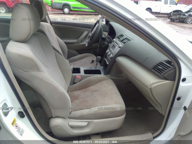 Photo 4 VIN: 4T4BF3EK9BR159289 - TOYOTA CAMRY 