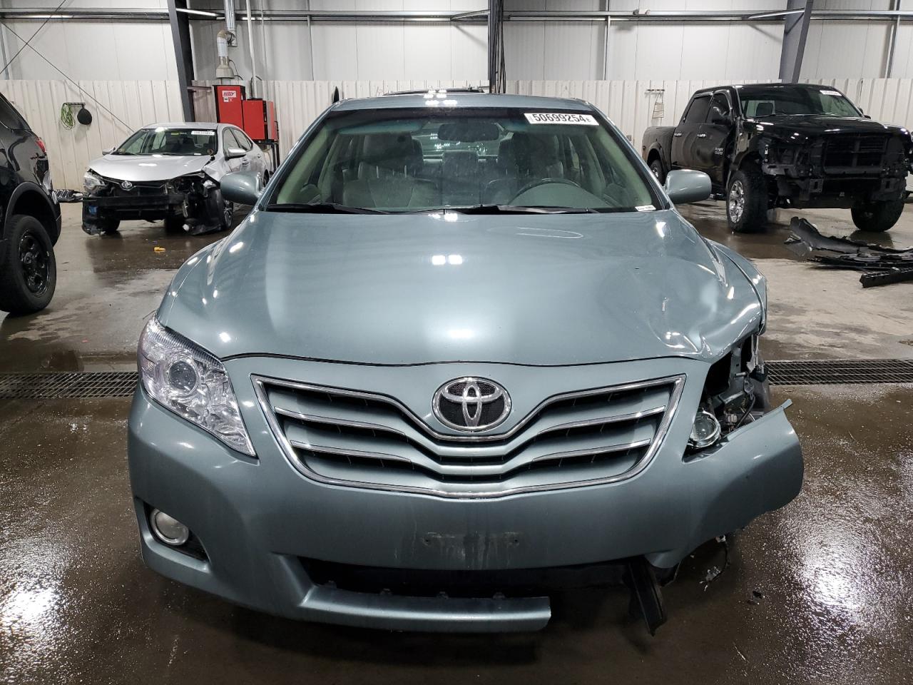 Photo 4 VIN: 4T4BF3EK9BR159339 - TOYOTA CAMRY 