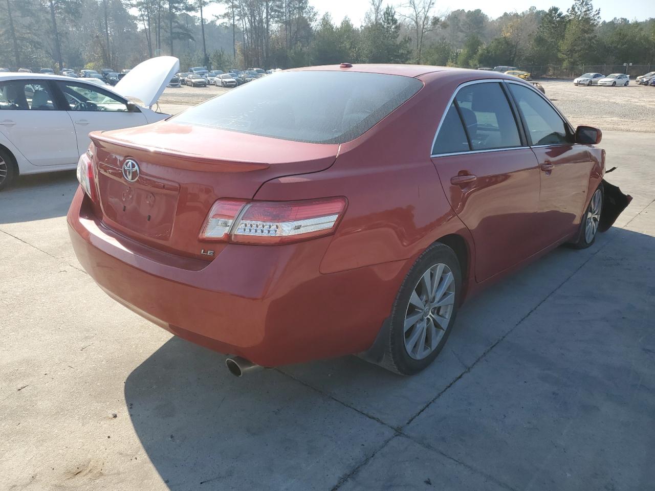 Photo 2 VIN: 4T4BF3EK9BR166971 - TOYOTA CAMRY 