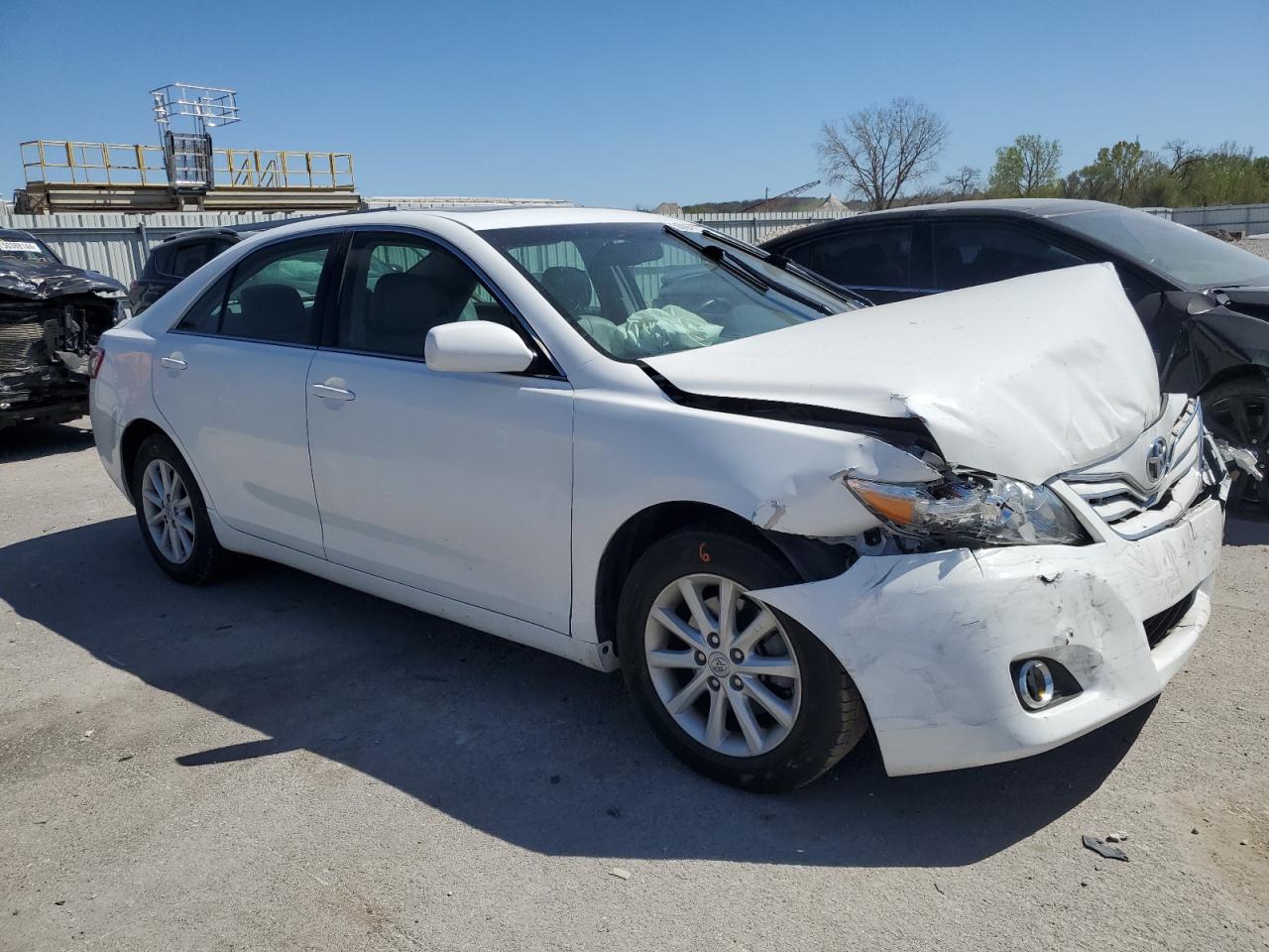 Photo 3 VIN: 4T4BF3EK9BR176528 - TOYOTA CAMRY 